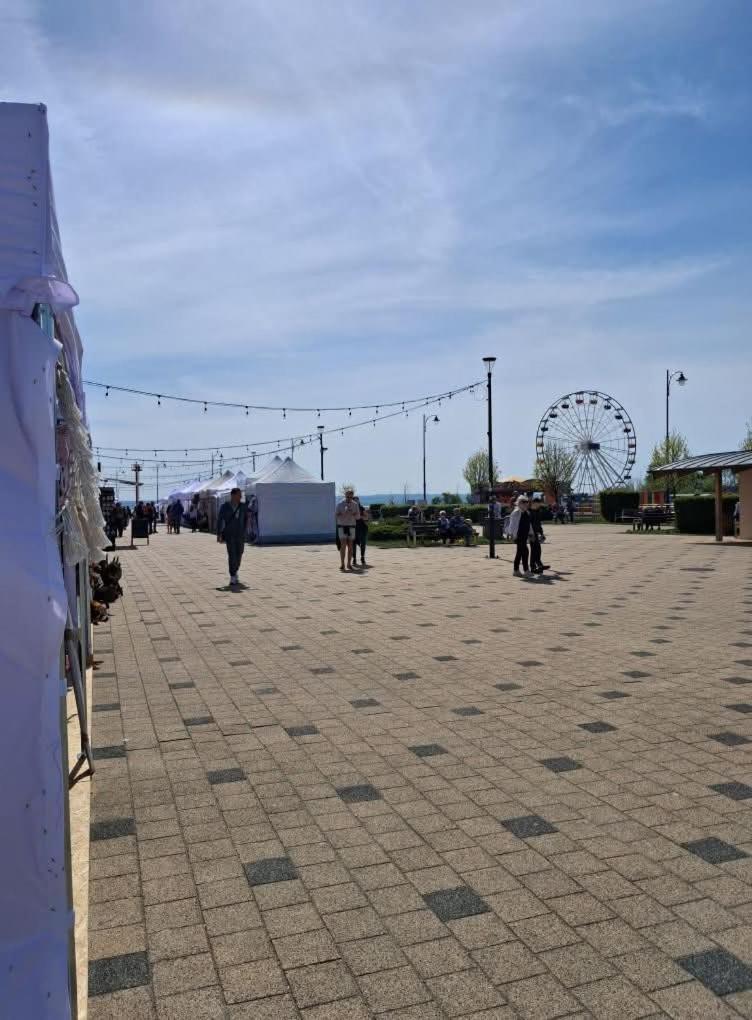 Pokoje Goscinne Nord Krynica Morska Exteriör bild